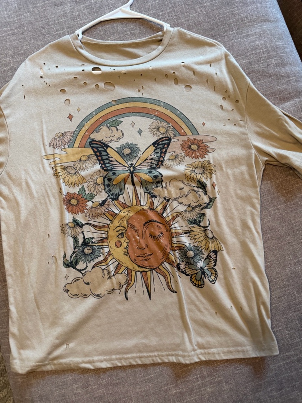 Vintage-Inspired Sun & Butterfly Graphic Tee - Cream